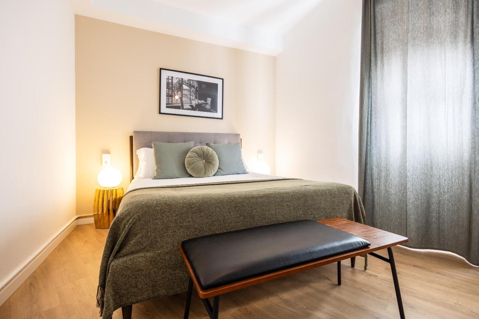 Stay U-Nique Apartments Gaudi I Барселона Екстер'єр фото